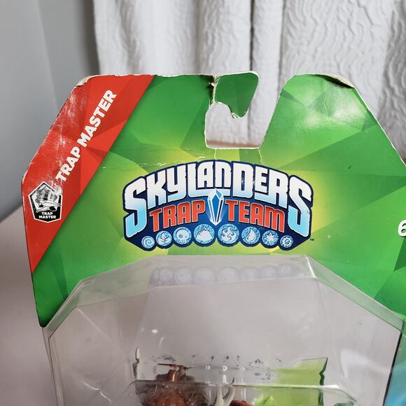 Skylanders Trap Team 87164888 Bushwhack Axe To Max Video Game Figure *broke* - Picture 4 of 7
